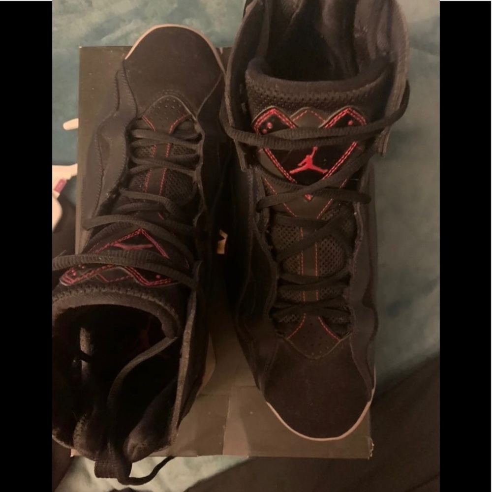 Jordan 7's in a ten and a half